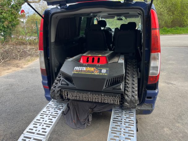 Tondeuse débroussailleuse radio télécommandé 